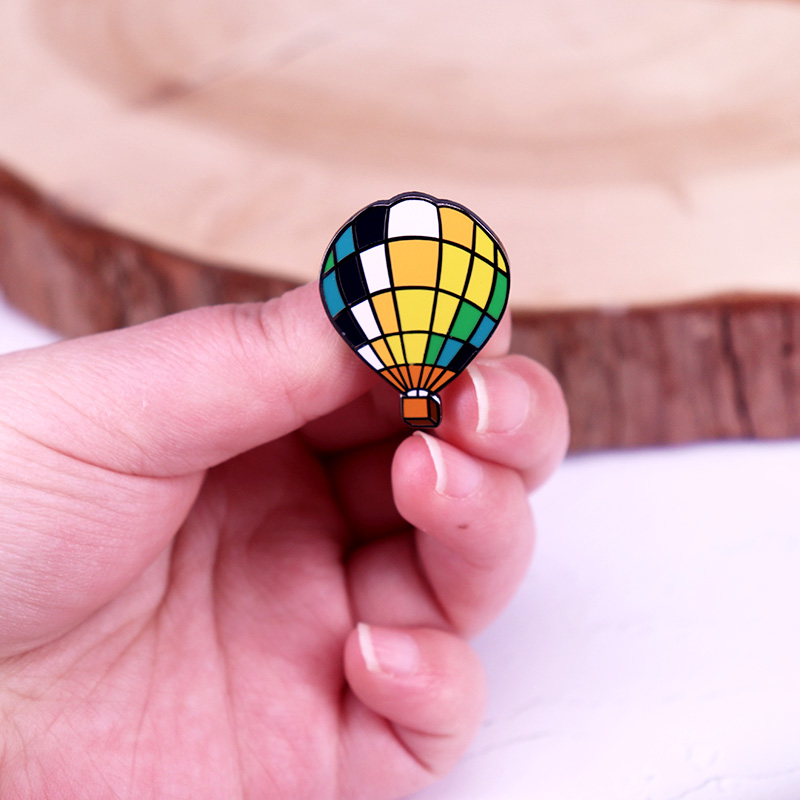 Hot Air Balloon Enamel Pin You - Embroidery Bali recension och pris