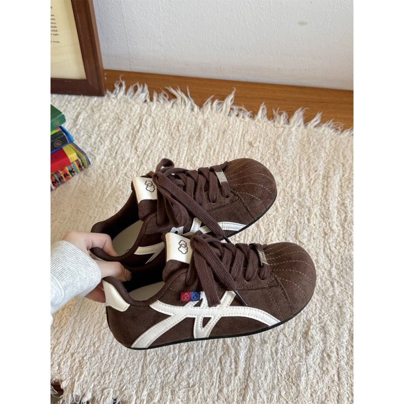 Women Brown‑White Suede Retro  - Embroidery Garments recension och pris